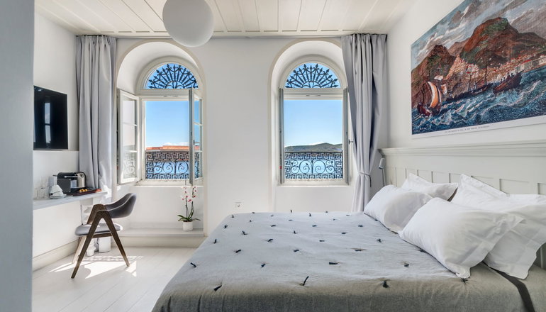 Skylight Suites