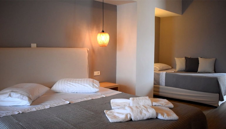 Trizonia Bay Hotel - Τριζόνια, Φωκίδα