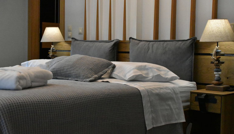 Trizonia Bay Hotel - Τριζόνια, Φωκίδα