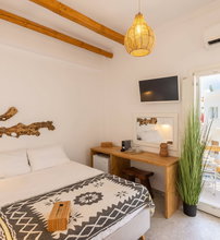 Parosquare Central Suites - Παροικιά, Πάρος