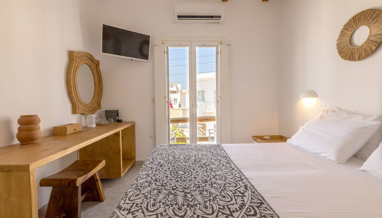 Parosquare Central Suites - Παροικιά, Πάρος
