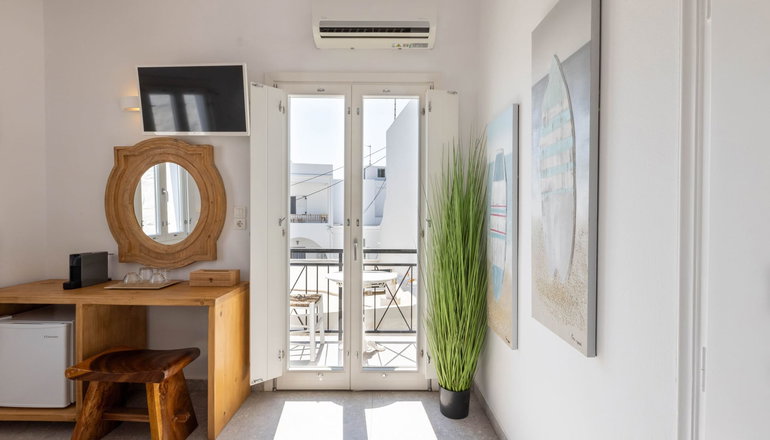 Parosquare Central Suites - Παροικιά, Πάρος