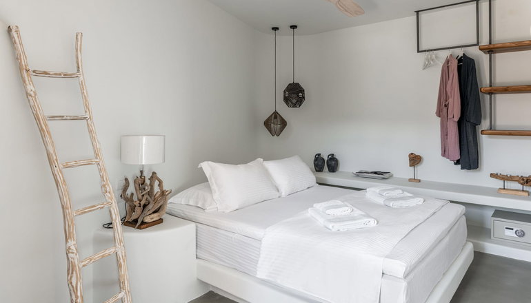 4* Zetine Suites - Αλοπρόνοια, Σίκινος