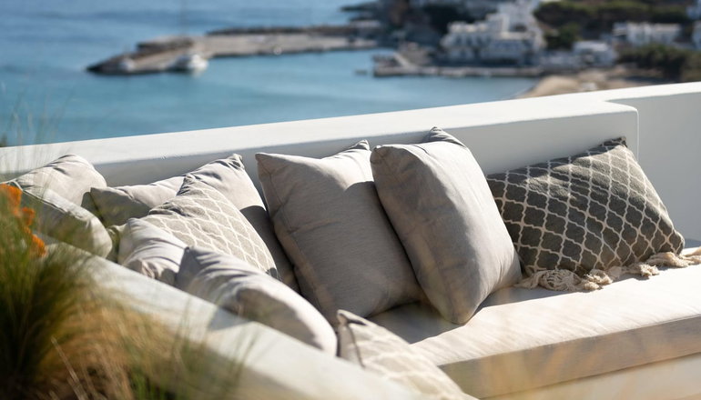 4* Zetine Suites - Αλοπρόνοια, Σίκινος