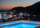 Σίκινος με πρωινό + παιδί Δωρεάν