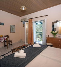 Contaratos Holiday Lettings - Λιβάδι, Κύθηρα