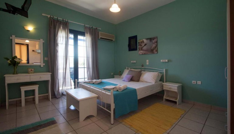 Contaratos Holiday Lettings - Λιβάδι, Κύθηρα