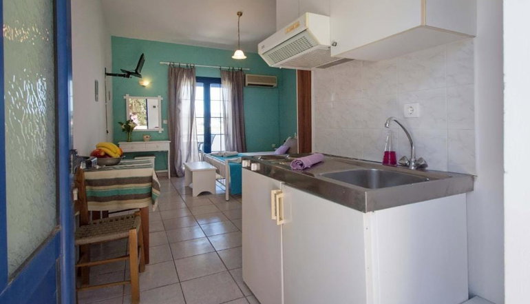 Contaratos Holiday Lettings - Λιβάδι, Κύθηρα