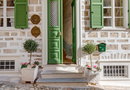 Σύρος με πρωινό για 2 άτομα