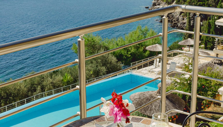 4* Costa Smeralda - Σύβοτα
