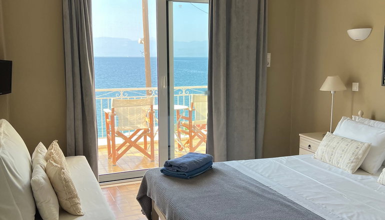 Paradisos Guesthouse - Άγιοι Πάντες, Γαλαξίδι
