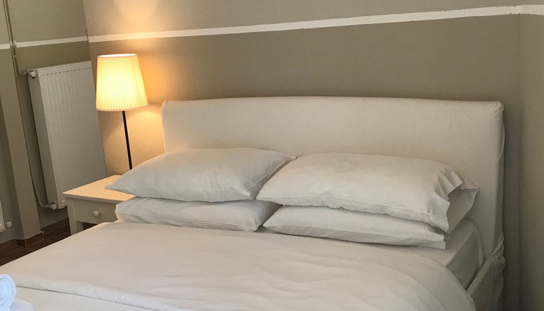 Paradisos Guesthouse - Άγιοι Πάντες, Γαλαξίδι