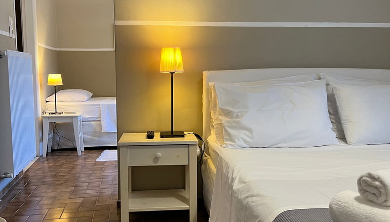 Paradisos Guesthouse - Άγιοι Πάντες, Γαλαξίδι