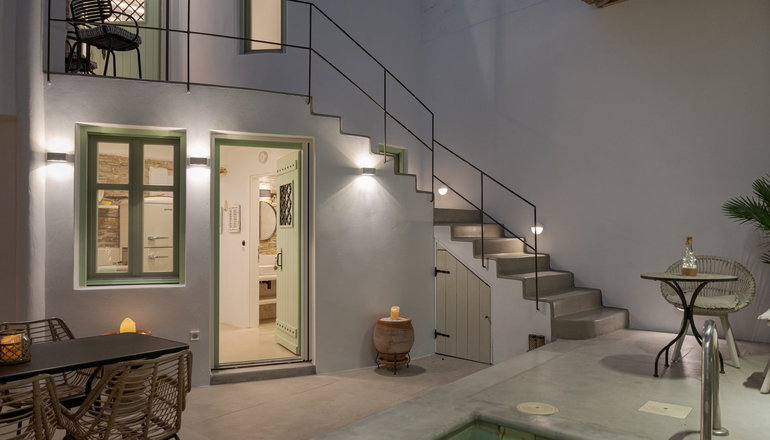 Porto Sereno Andros Suites - Υδρούσα, Άνδρος