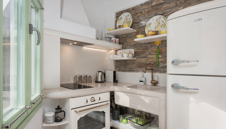 Porto Sereno Andros Suites - Υδρούσα, Άνδρος
