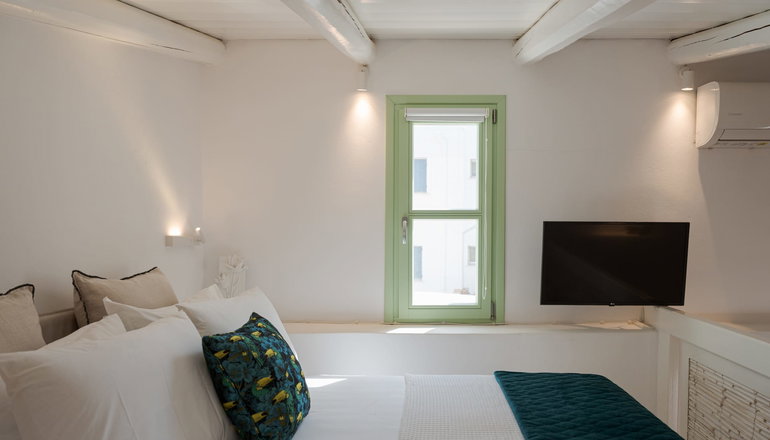 Porto Sereno Andros Suites - Υδρούσα, Άνδρος