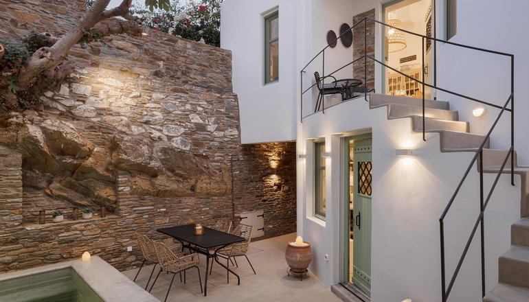Porto Sereno Andros Suites - Υδρούσα, Άνδρος