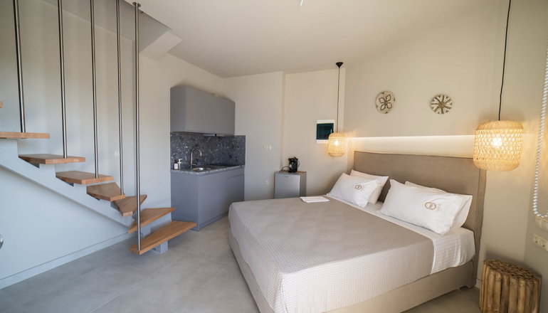 Theros Suites - Διμηνιό, Κόρινθος