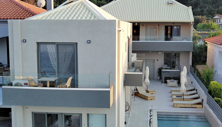 Theros Suites - Διμηνιό, Κόρινθος