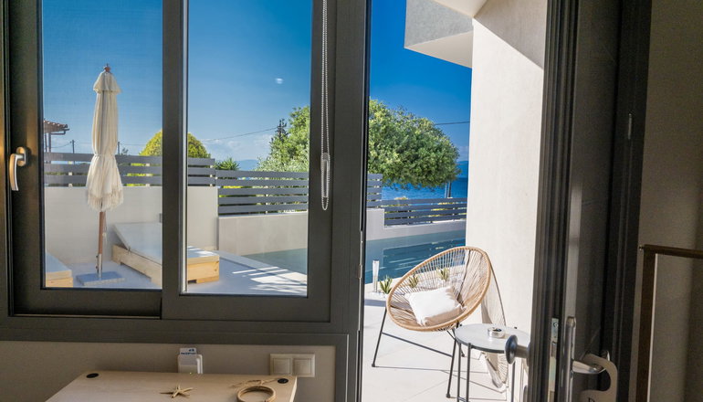 Theros Suites - Διμηνιό, Κόρινθος