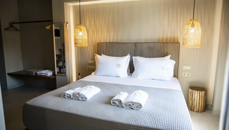 Theros Suites - Διμηνιό, Κόρινθος
