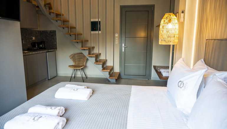 Theros Suites - Διμηνιό, Κόρινθος