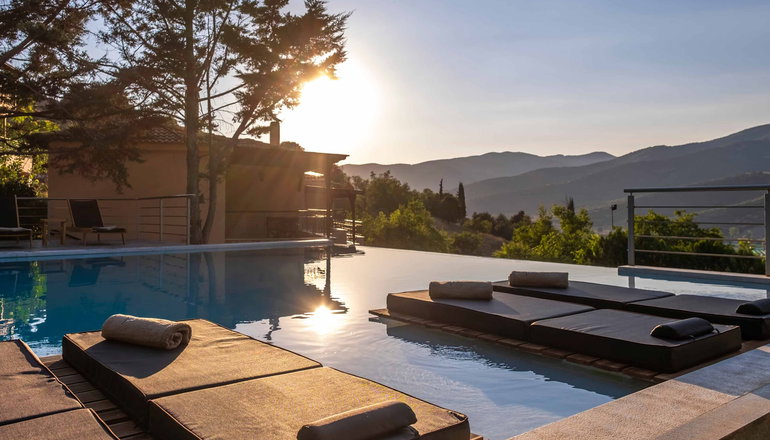 Finday Hotel - Καλάβρυτα