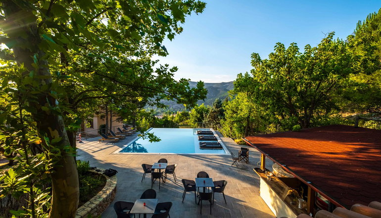 Finday Hotel - Καλάβρυτα