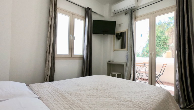 Anny Studios & Rooms Perissa - Περίσσα, Σαντορίνη