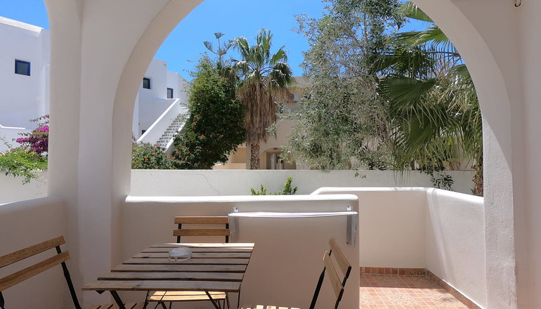 Anny Studios & Rooms Perissa - Περίσσα, Σαντορίνη