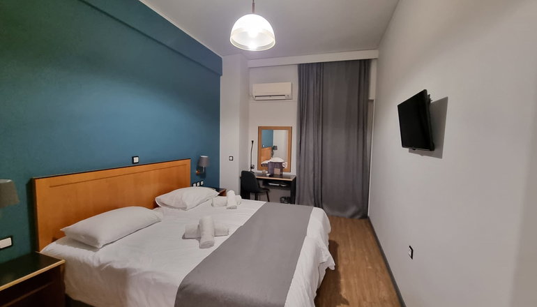 Savoy Hotel - Πειραιάς