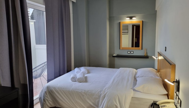 Savoy Hotel - Πειραιάς