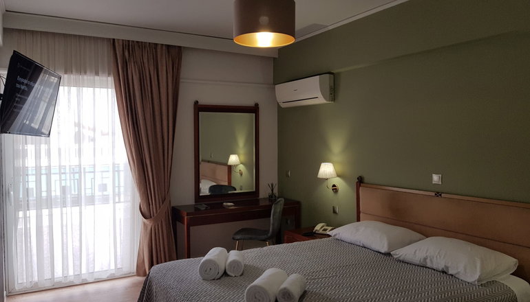 Savoy Hotel - Πειραιάς
