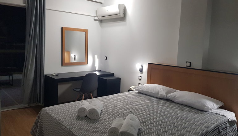 Savoy Hotel - Πειραιάς