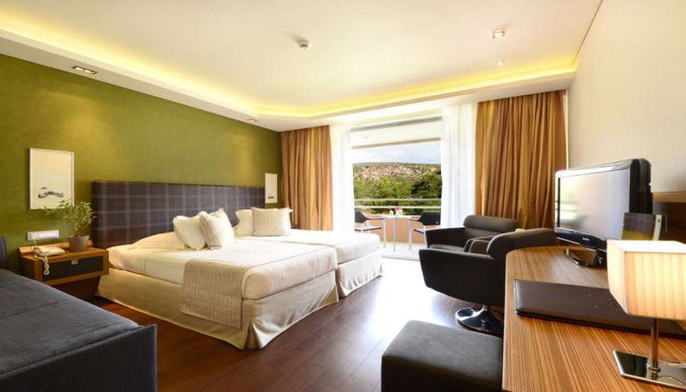5* Royal Paradise Hotel