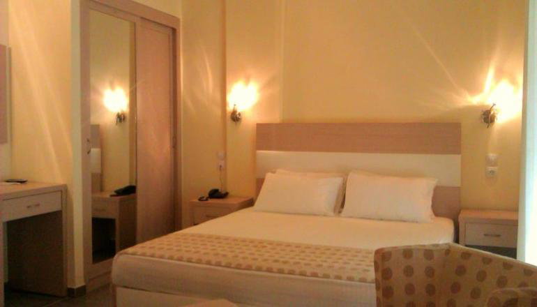 Manthos Blue Hotel