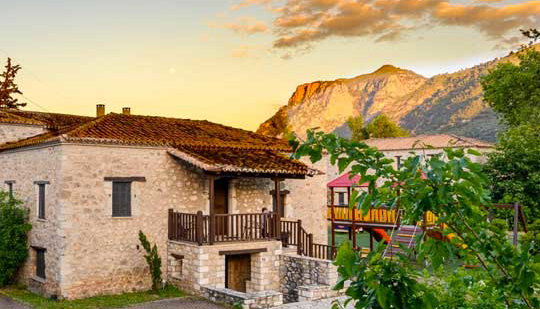 4* Semantron Traditional Village - Ελαιώνας Διακοπτού