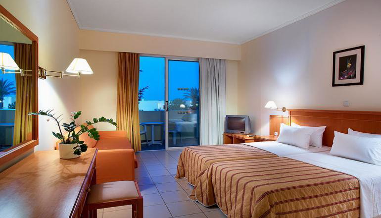4* LABRANDA Kiotari bay Hotel