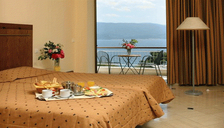 4* Kalamaki Beach Hotel