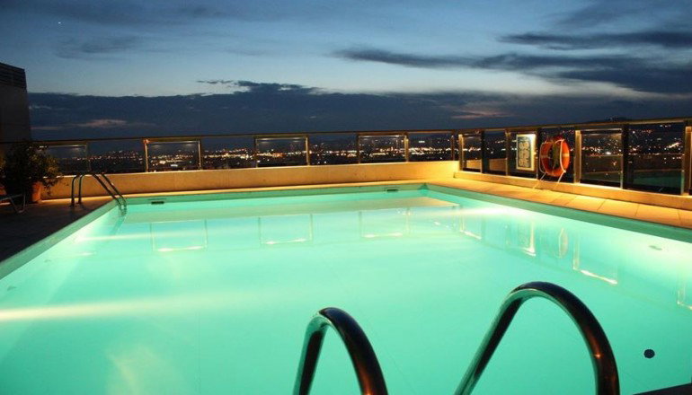 Dorian Inn Hotel