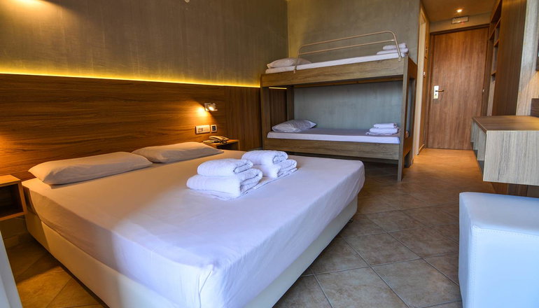 Black & White Resort Xylokastro