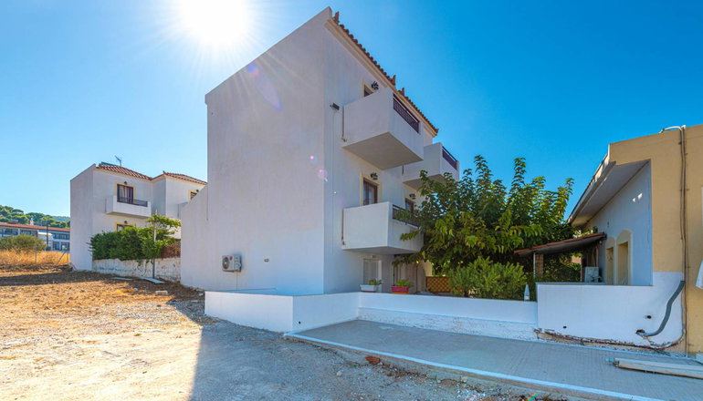 Laza Beach Inn - Σκάλα, Αγκίστρι