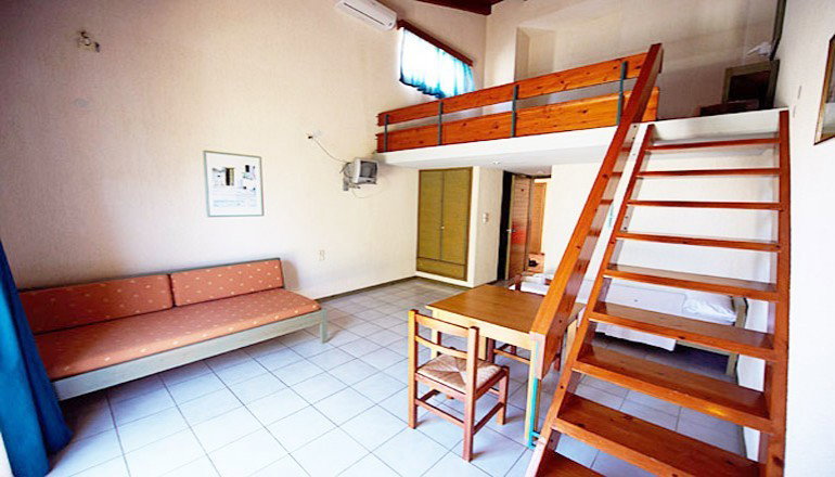 Lycasti Maisonettes