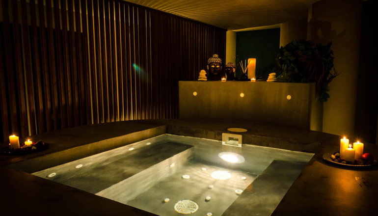 4* AAR Hotel & Spa