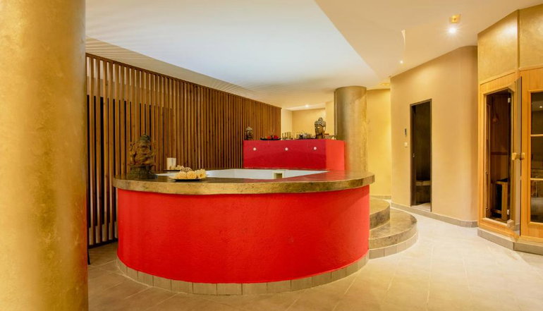 4* AAR Hotel & Spa