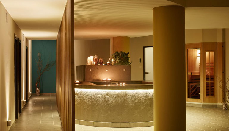 4* AAR Hotel & Spa