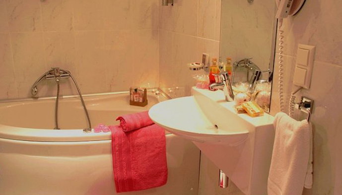 4* Acropol Hotel