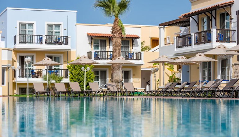 4* Aegean Houses