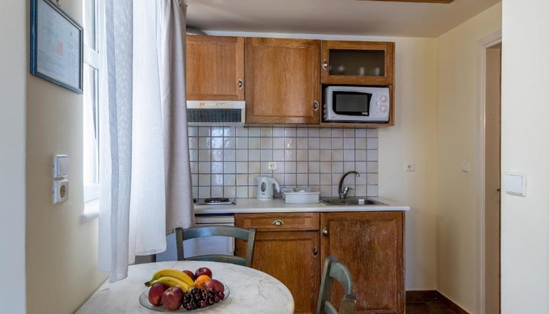 4* Aegean Houses