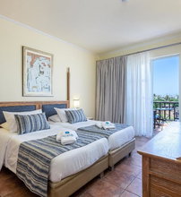 4* Aegean Houses